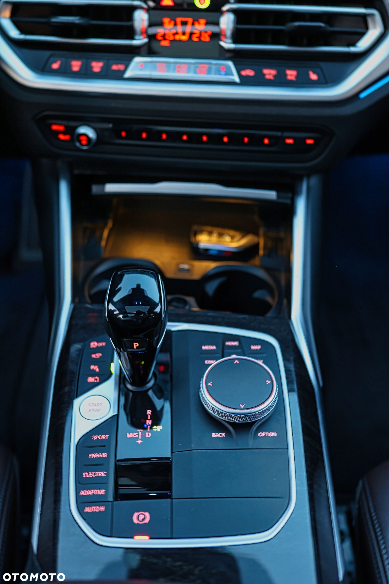 BMW Seria 3 330e M Sport sport - 25