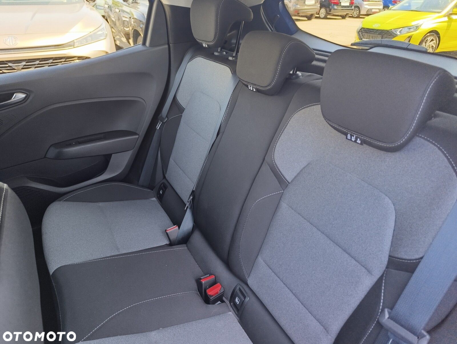 Mitsubishi Colt 1.0T Intense Style Cold Navi - 20