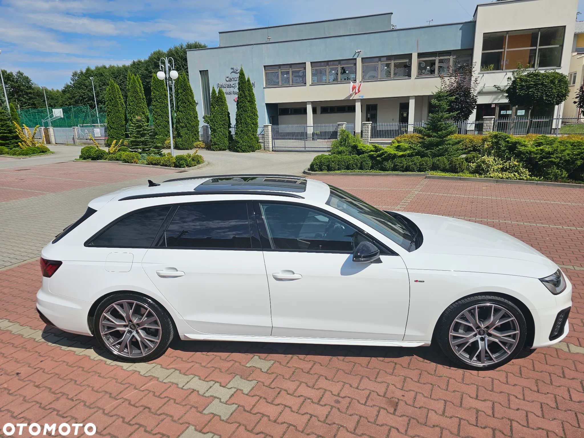 Audi A4 - 1