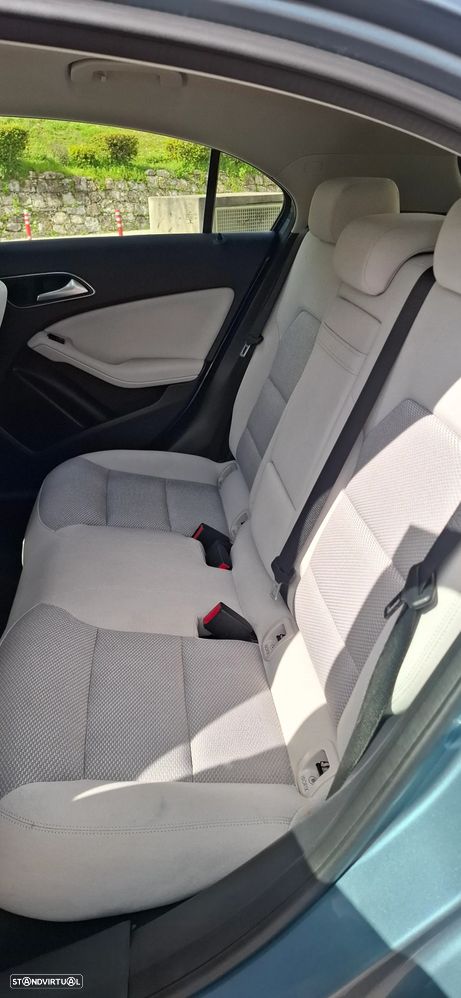 Mercedes-Benz A 180 - 7