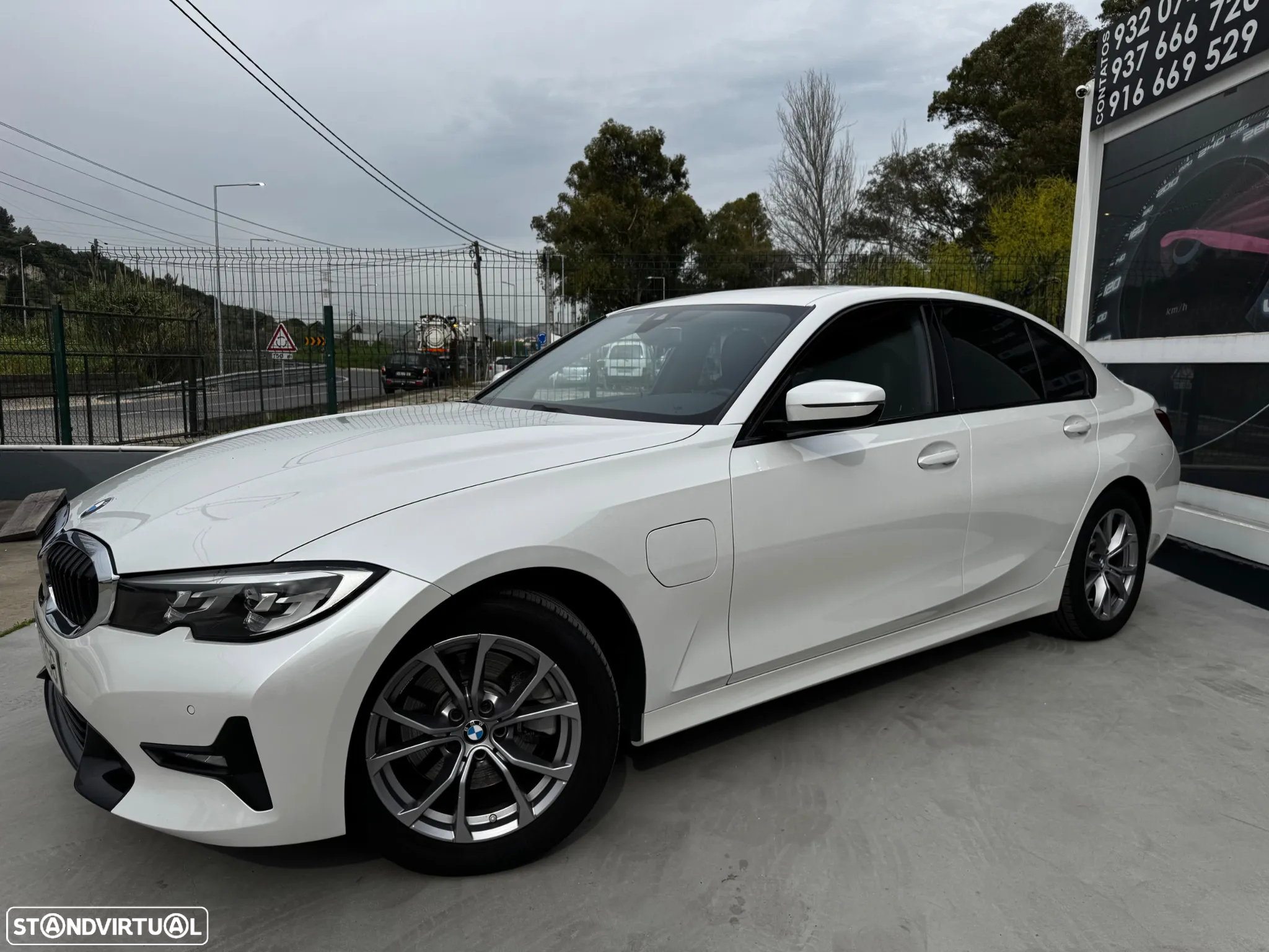 BMW 320 e Corporate Edition Auto - 4