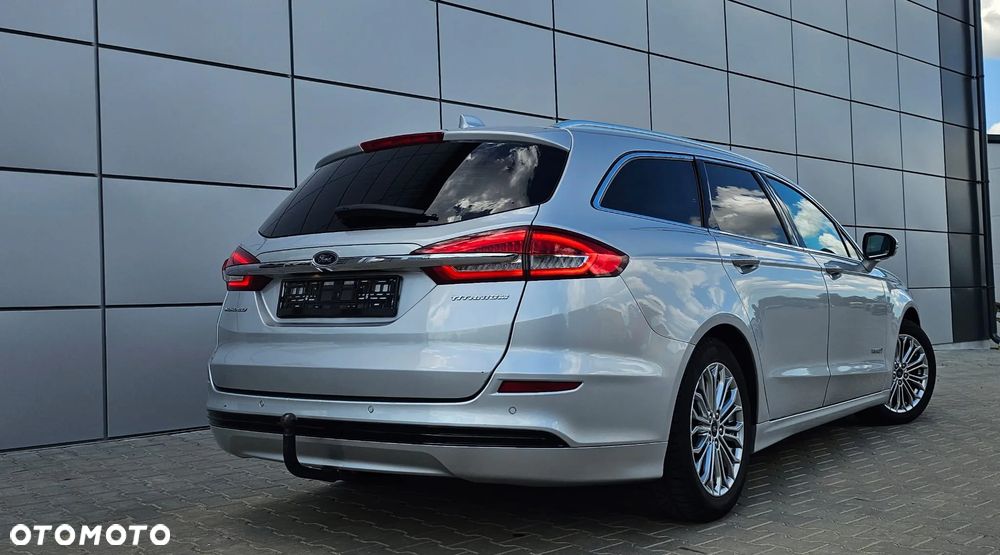 Ford Mondeo 2.0 Hybrid Titanium - 18