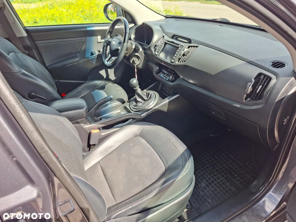 Kia Sportage 2.0 S 2WD - 23
