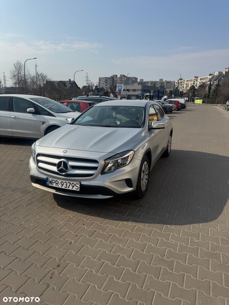 Mercedes-Benz GLA - 1