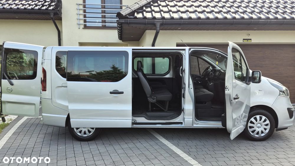 Opel Vivaro L2H1 2,9t Elegance Business - 29
