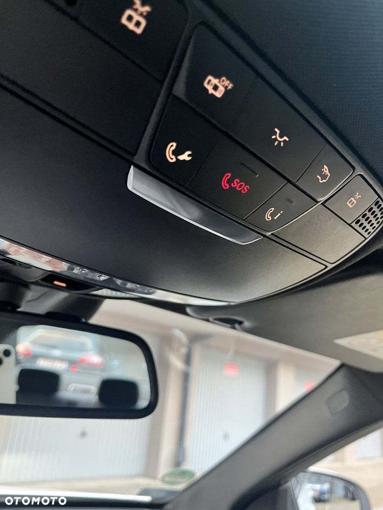 Mercedes-Benz Klasa C 200 9G-TRONIC - 13