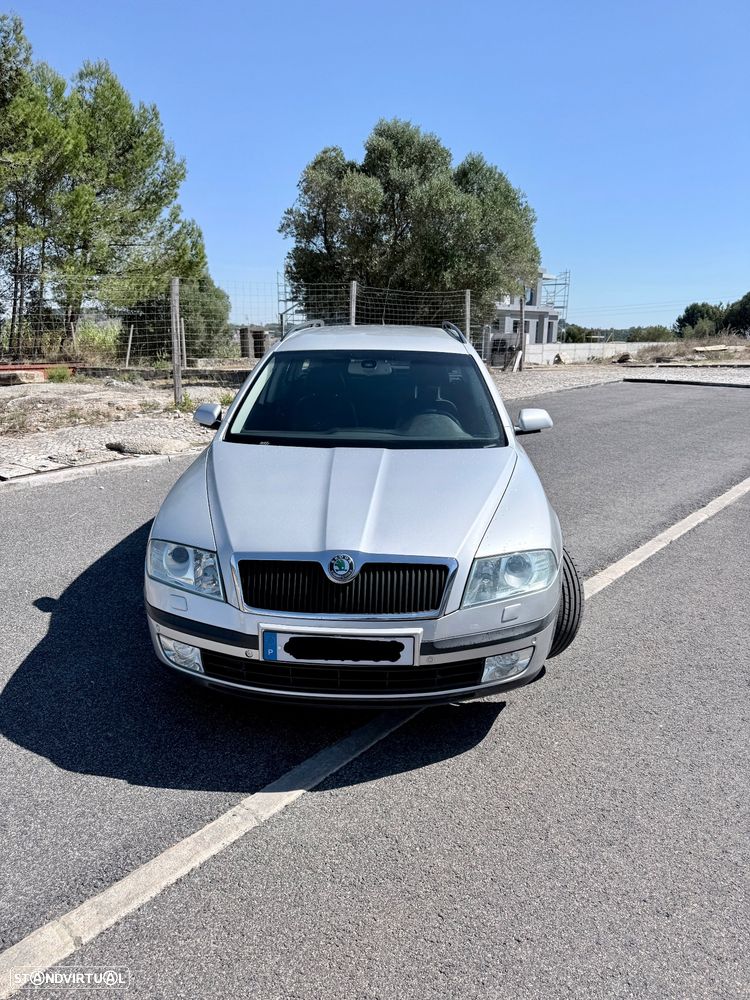 Skoda Octavia Break 2.0 TDI Sportline DSG - 2