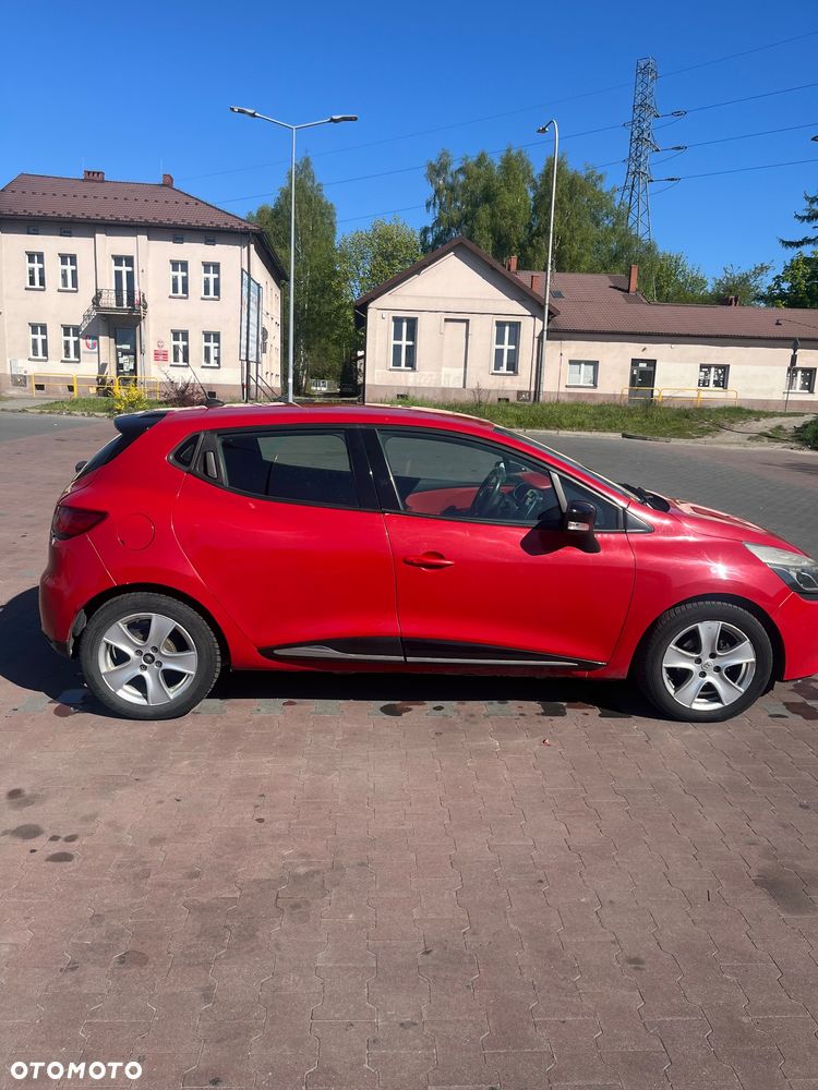 Renault Clio 1.5 dCi Alize - 9