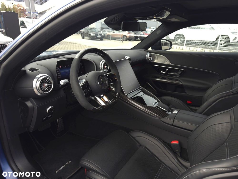 Mercedes-Benz AMG GT 63 4MATIC+ - 18