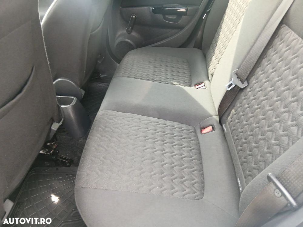 Opel Corsa 1.4 16V Edition - 9