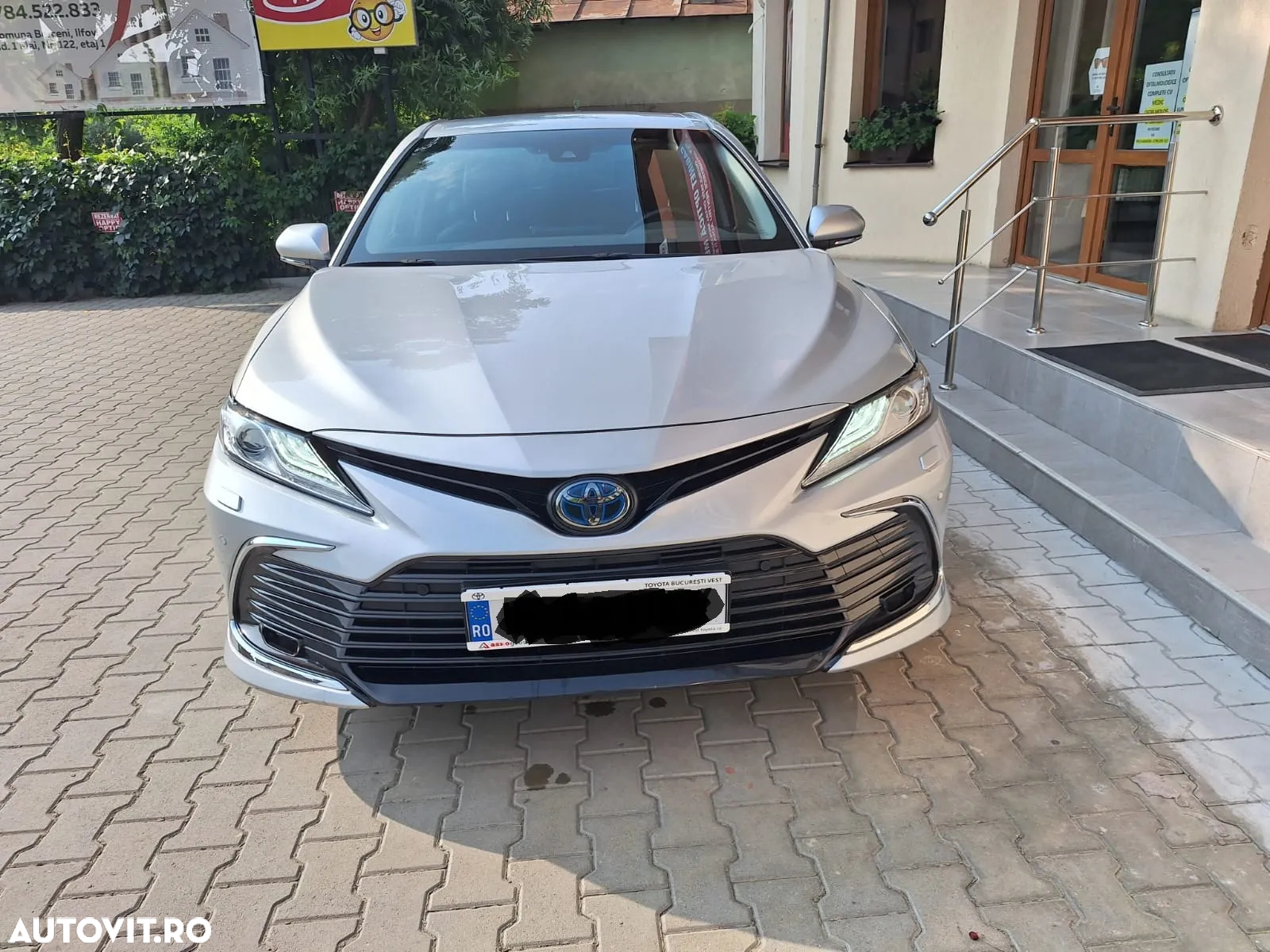 Toyota Camry - 3