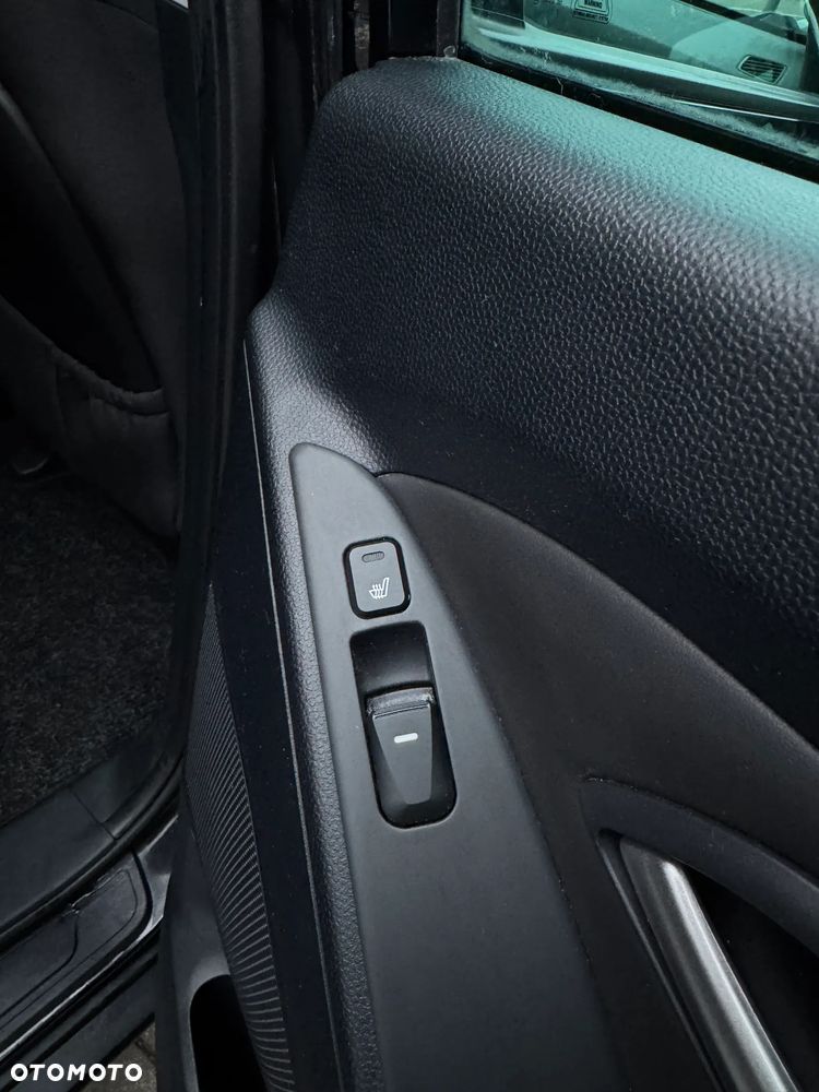 Hyundai ix35 1.7 CRDi Comfort 2WD - 19