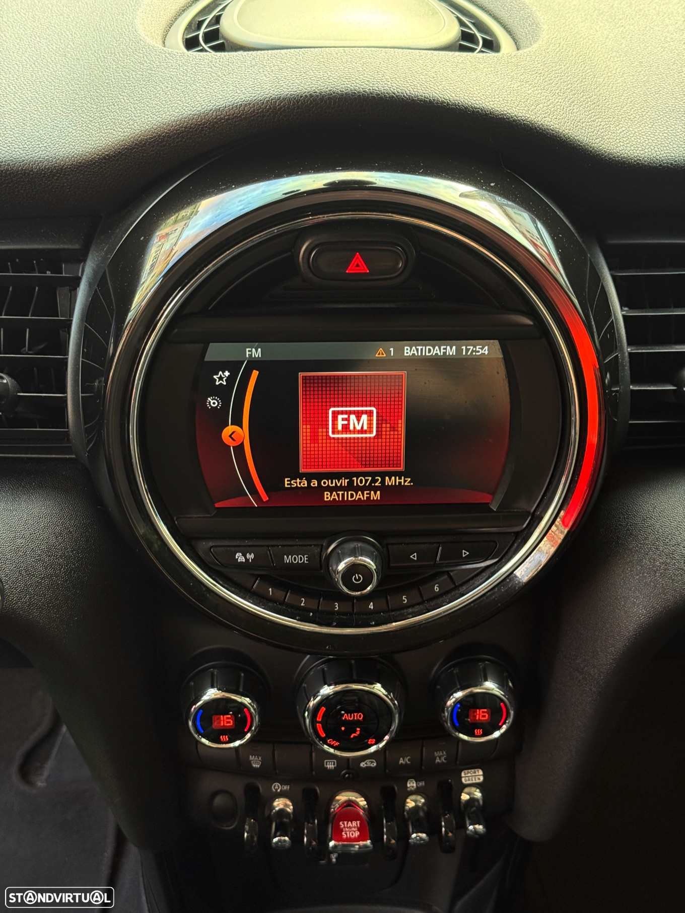 MINI 5 Portas Cooper SD Auto Desportiva - 7