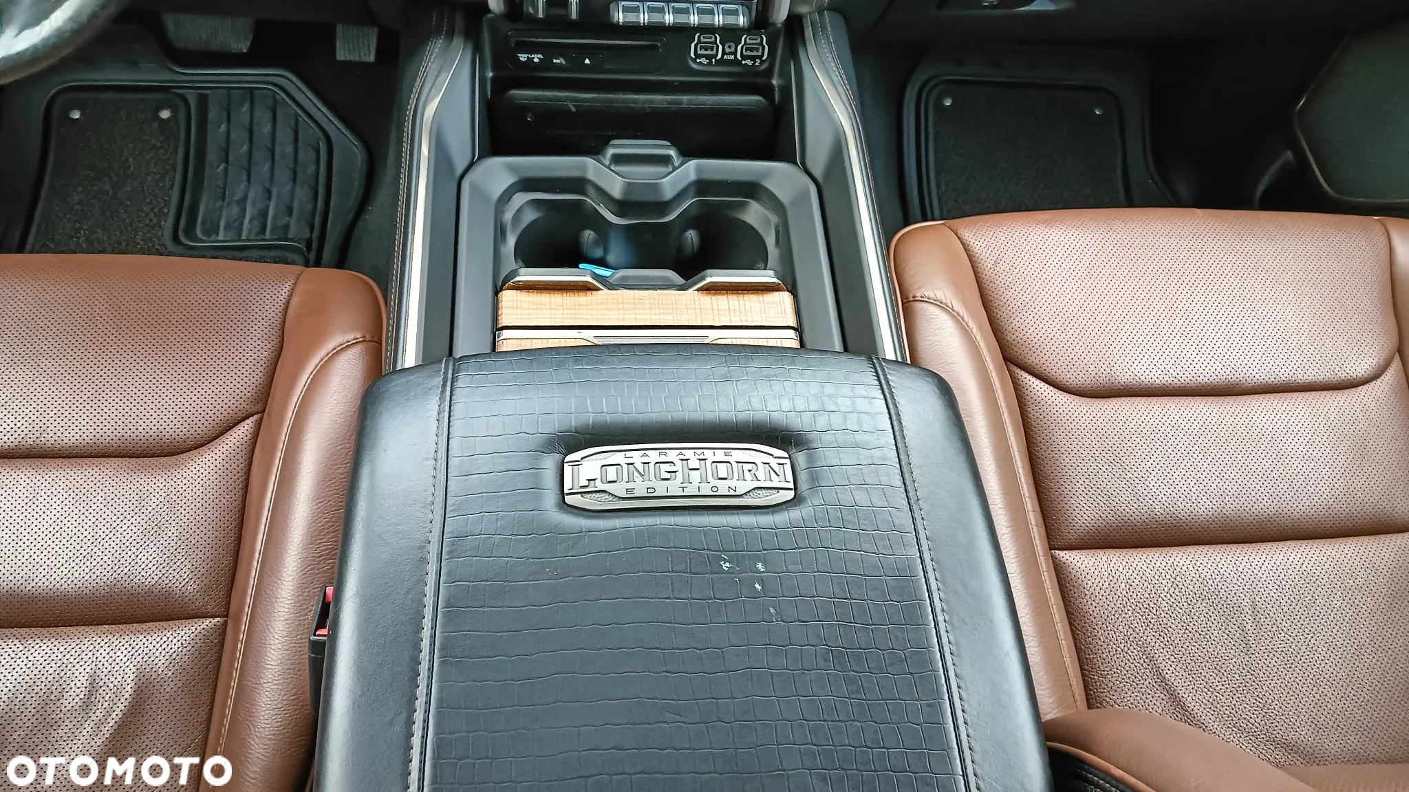 Dodge RAM 1500 5.7 4x4 - 24