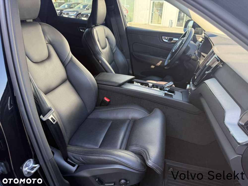 Volvo XC 60 - 35