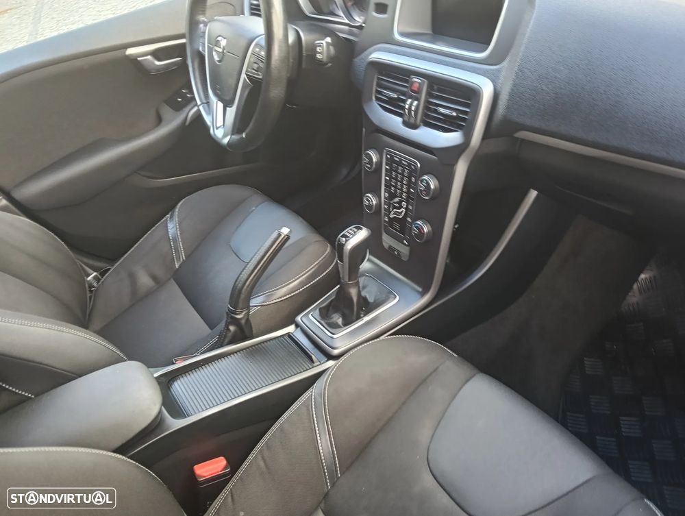 Volvo V40 2.0 D2 Momentum Eco - 12