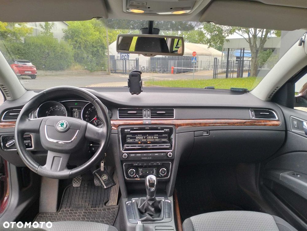 Skoda Superb - 8
