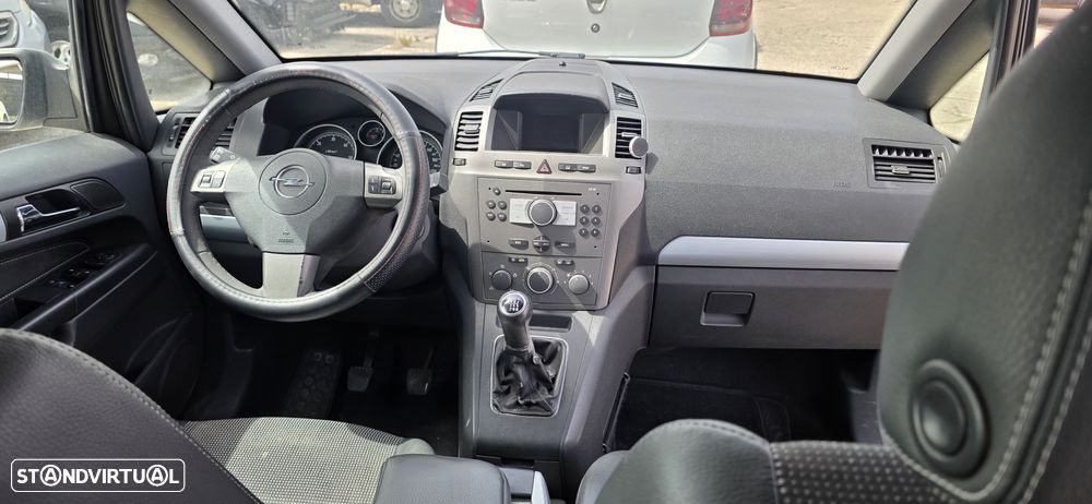 Opel Zafira 1.9 CDTI Cosmo - 3