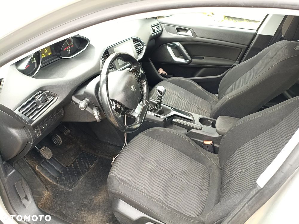 Peugeot 308 BlueHDi FAP 120 Stop&Start Style - 6