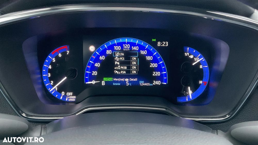 Toyota Corolla 1.8 HSD Dynamic - 12