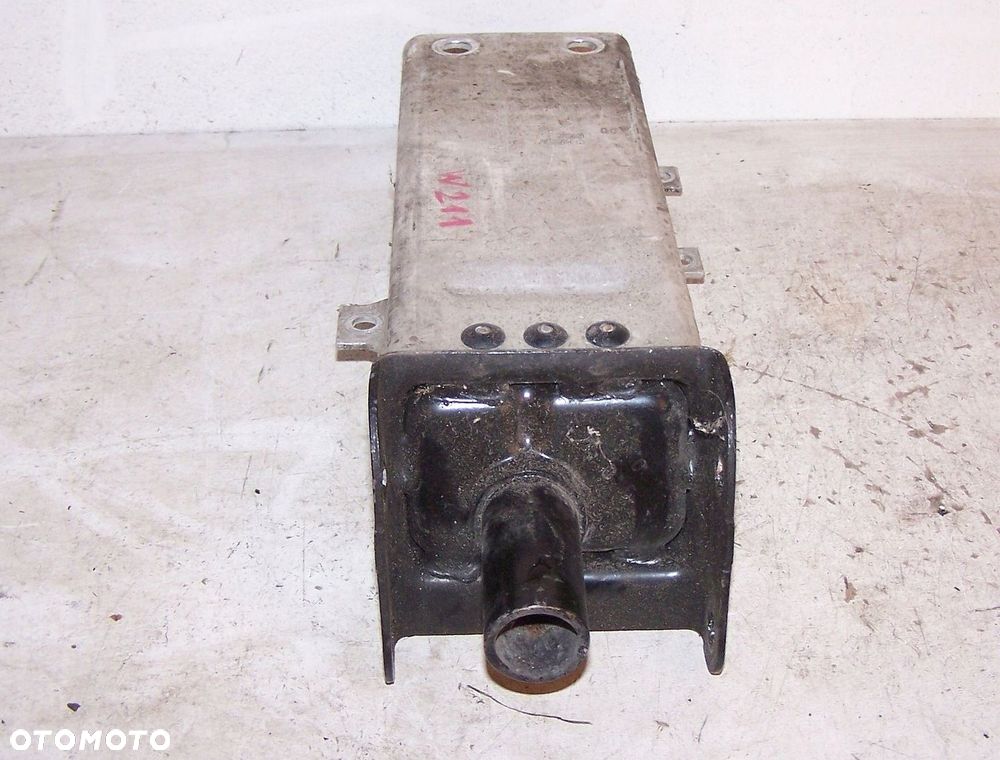 E-KLASA W211 WZMOCNIENIE STREFA ZGNIOTU PRAWA - 2