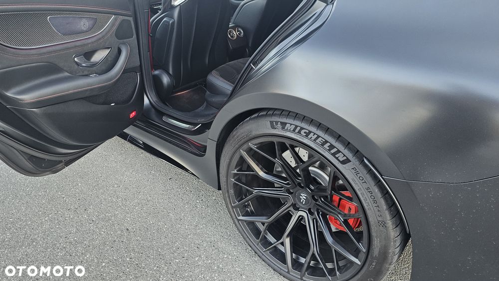 Mercedes-Benz AMG GT - 4