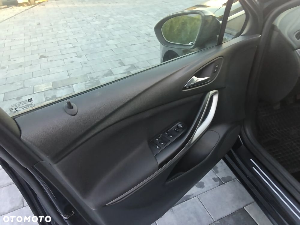 Opel Astra 1.4 T Enjoy - 17