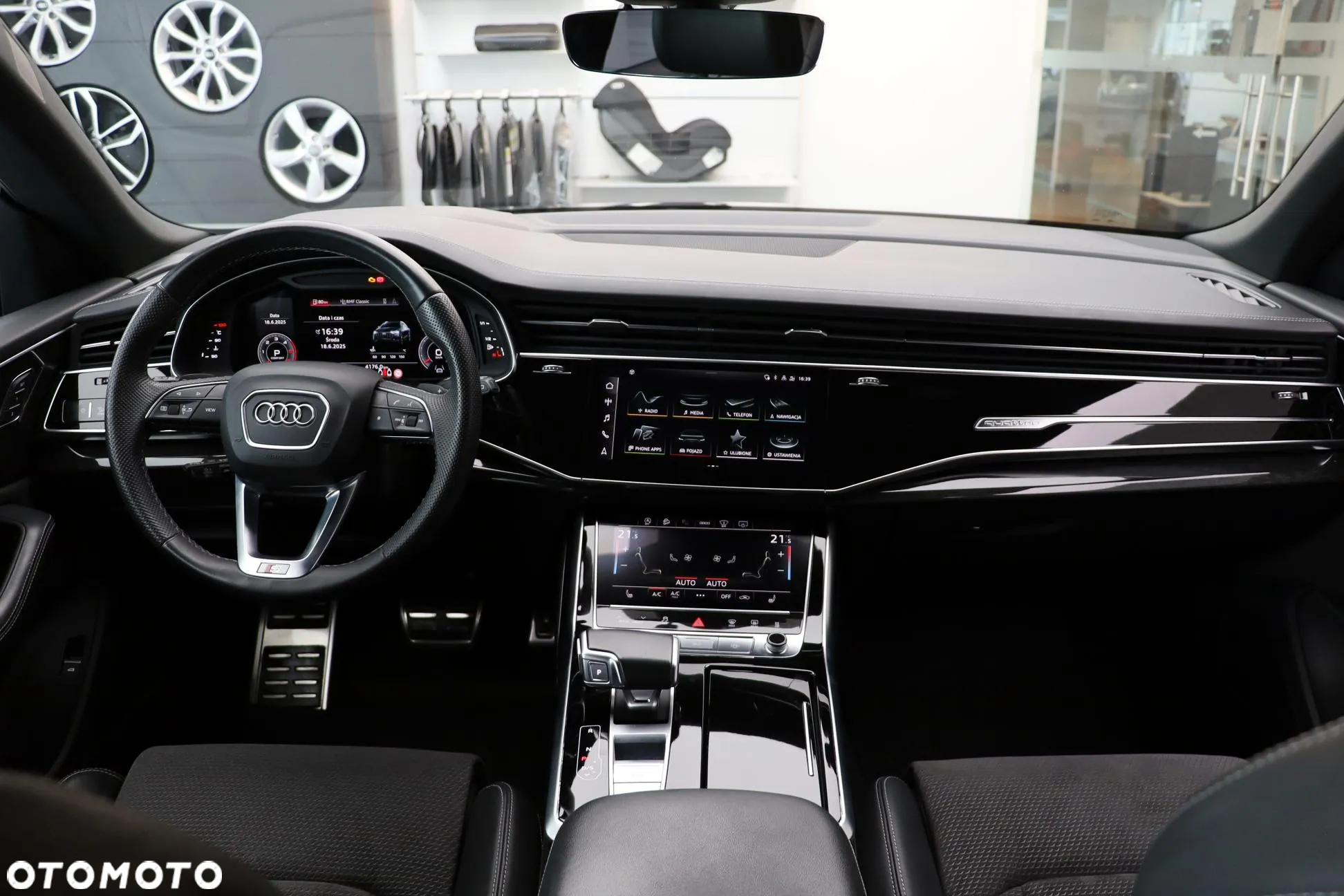 Audi Q8 - 25