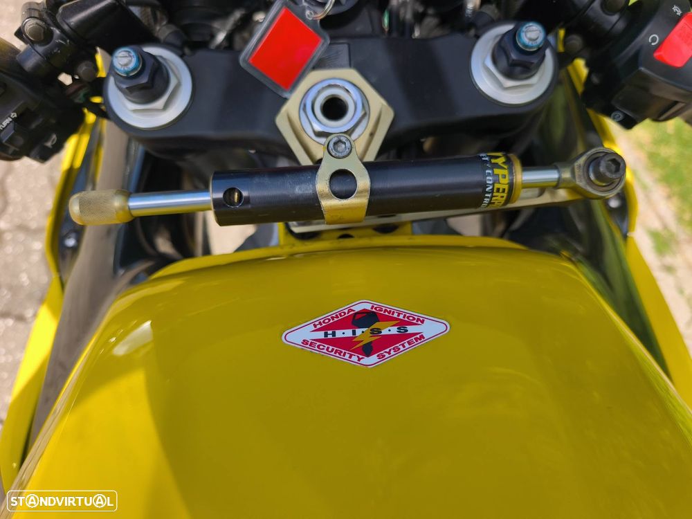 Honda CBR 900 RR - 8
