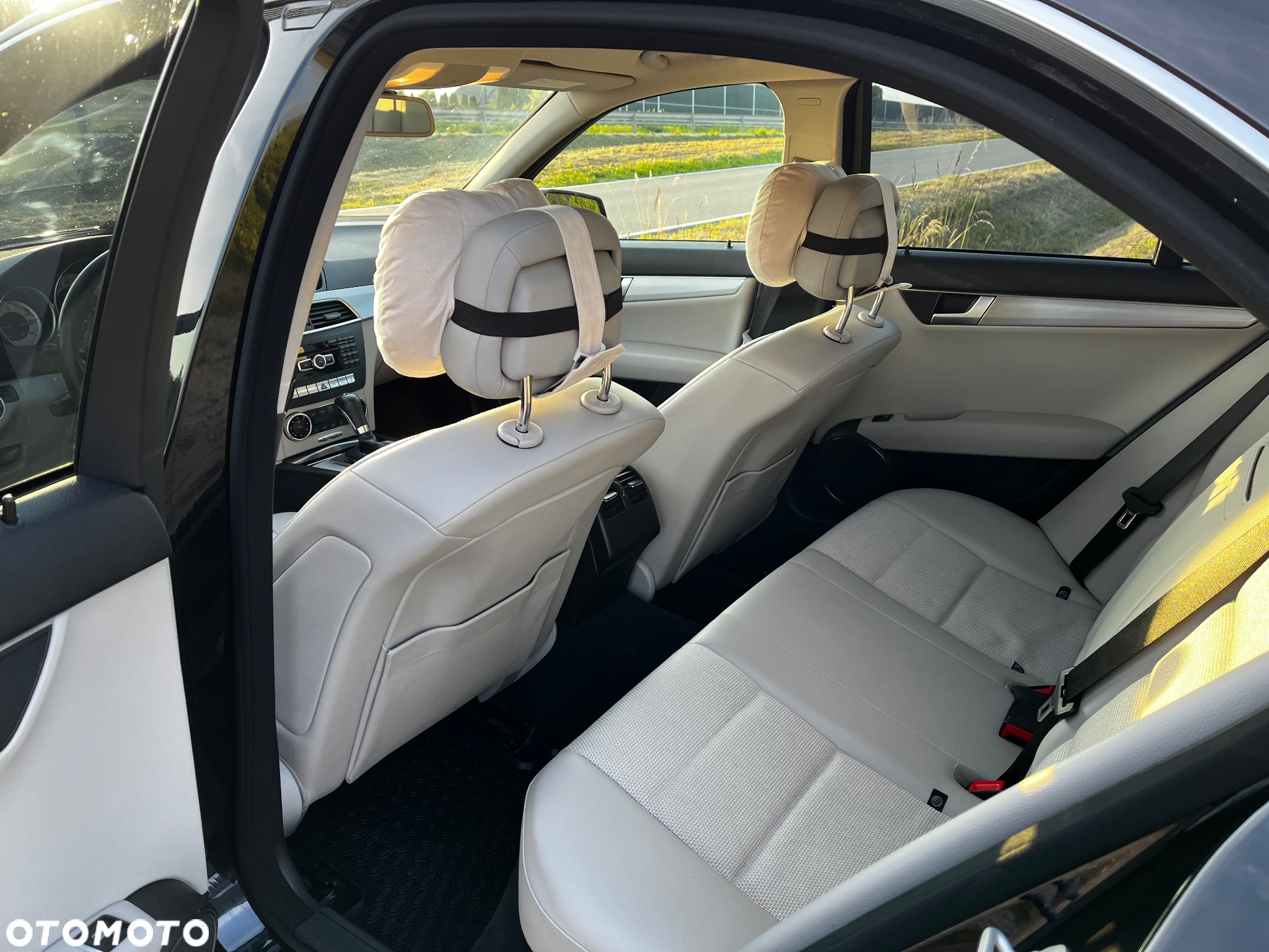 Mercedes-Benz Klasa C 200 T CGI Automatik BlueEFFICIENCY Avantgarde - 13
