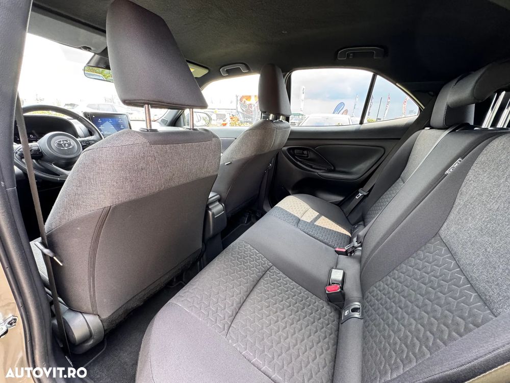 Toyota Yaris Cross 1.5 VVT-i Team Deutschland - 27