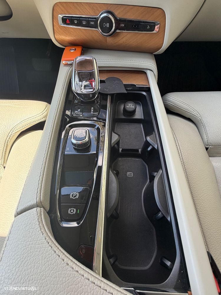 Volvo XC 90 2.0 T8 PHEV Inscription AWD - 19