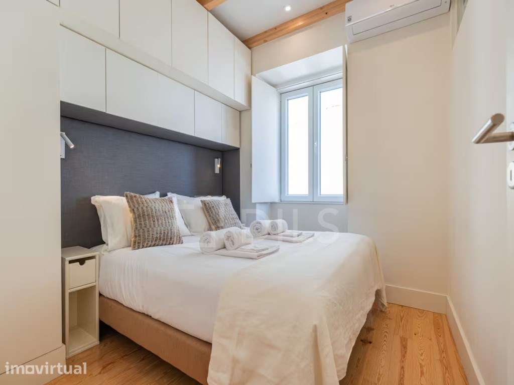 Prédio dividido em 3 apartamentos, com licença AL, em Lisboa - Grande imagem: 5/27