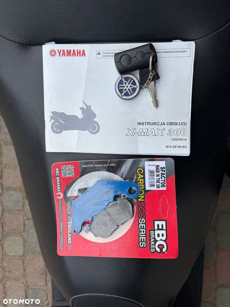 Yamaha X-max - 8
