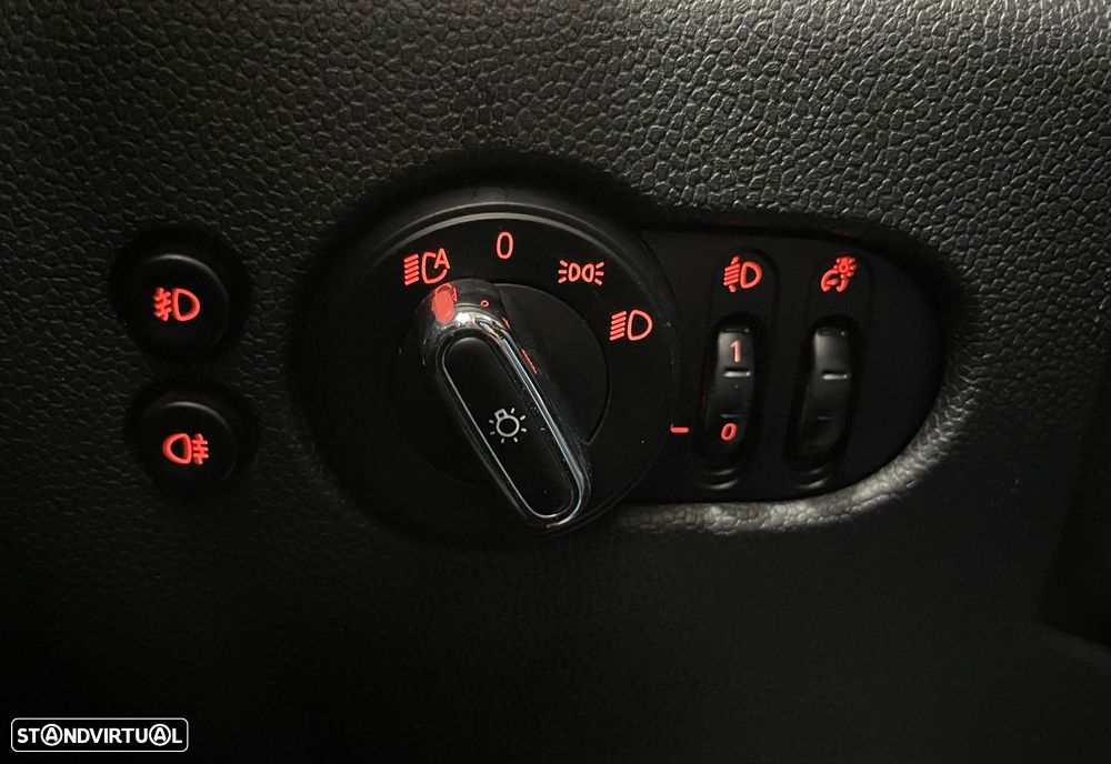 MINI 5 Portas One D - 36