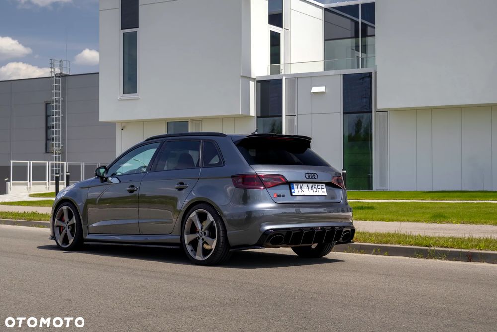 Audi RS3 Sportback - 3