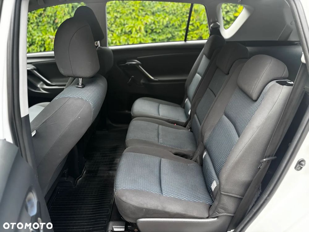 Toyota Verso 1.6 D-4D Active - 27