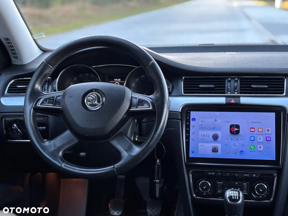 Skoda Superb 2.0 TDI Exclusive - 15