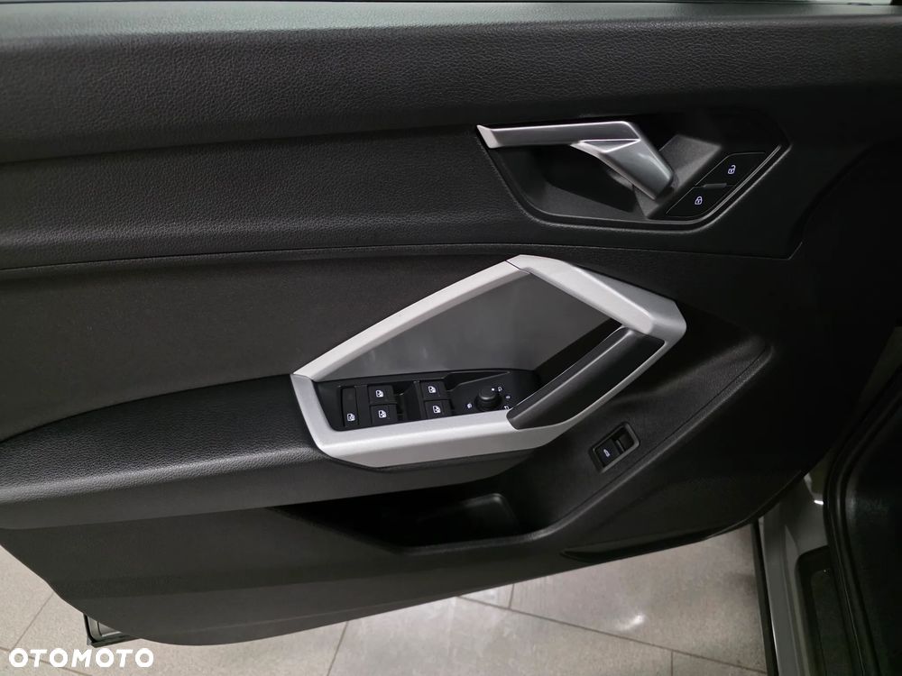 Audi Q3 35 TDI S tronic - 23