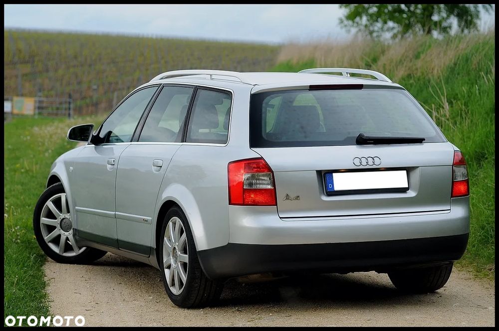 Audi A4 Avant - 13