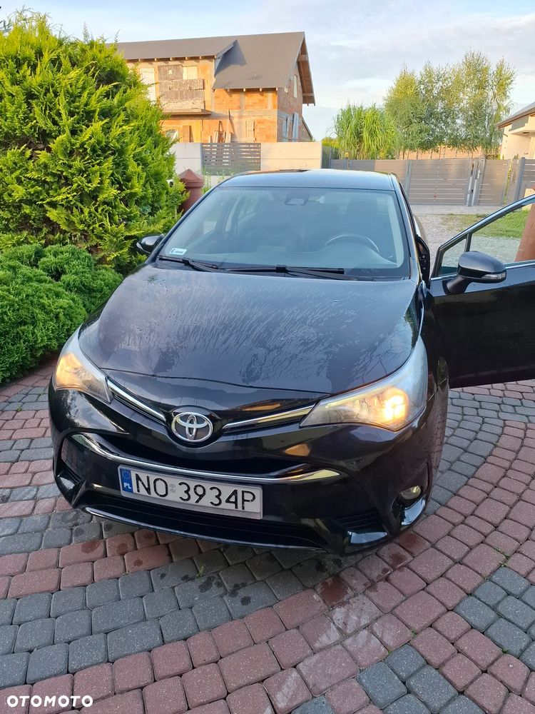 Toyota Avensis 1.6 Active - 2