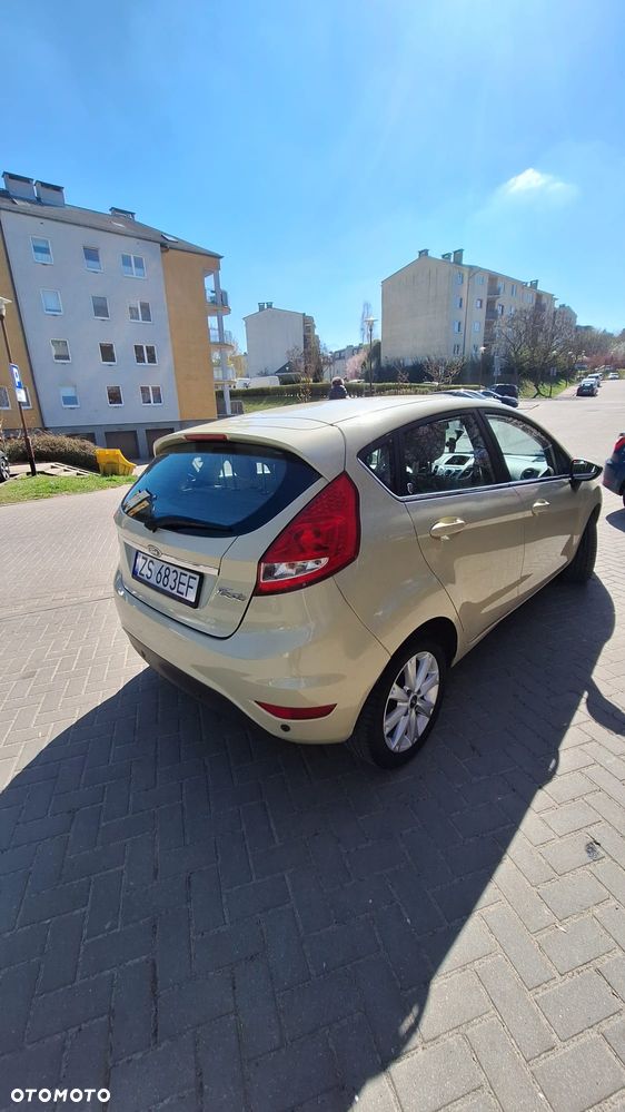 Ford Fiesta 1.4 Ghia EU5 - 9