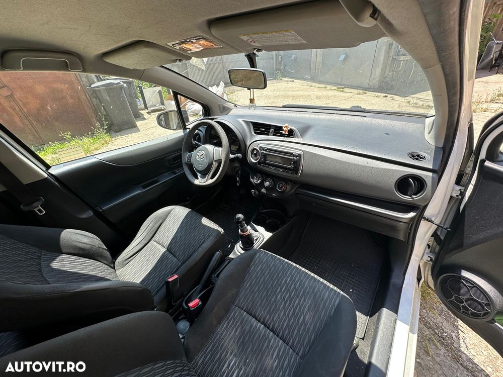 Toyota Yaris - 9
