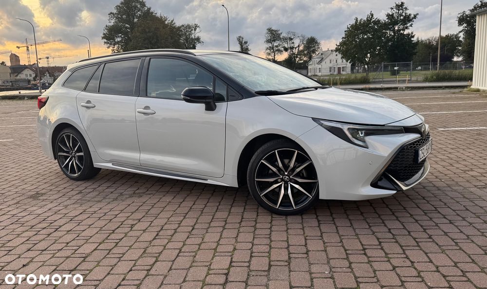 Toyota Corolla 2.0 Hybrid GR Sport Dynamic - 29