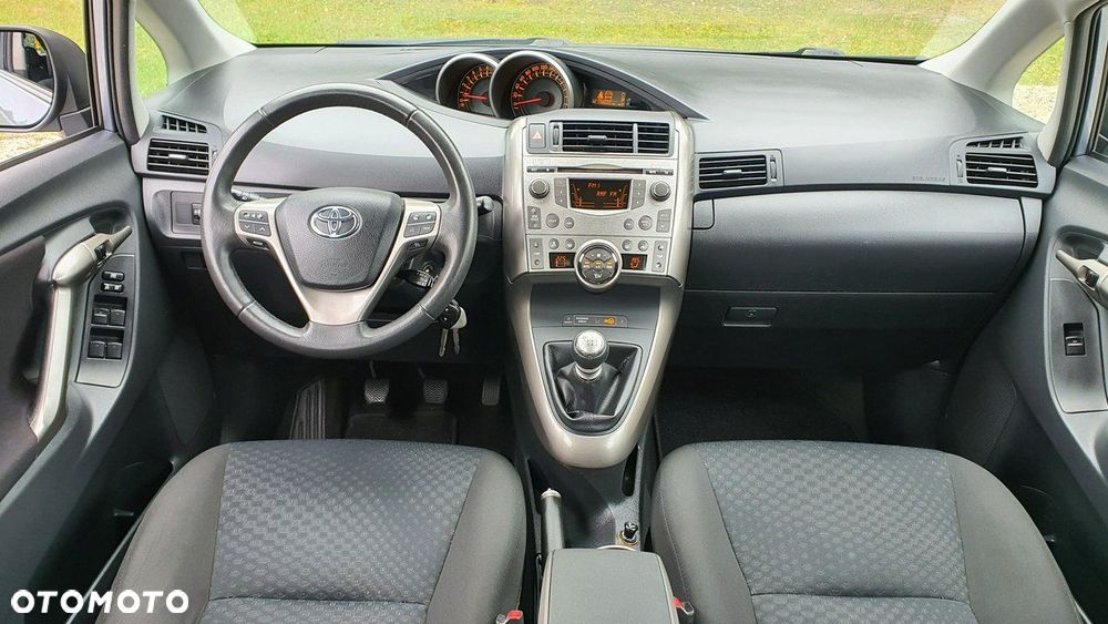Toyota Verso - 6