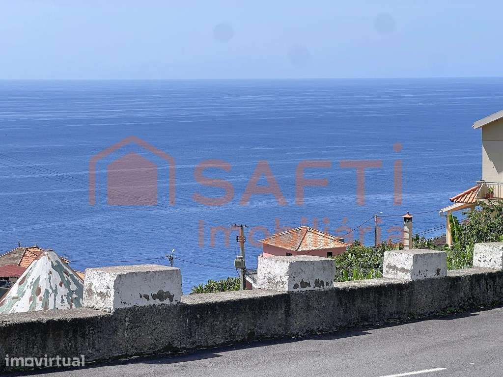 Moradia à Venda na Ribeira Brava com Vista Mar - Grande imagem: 2/25
