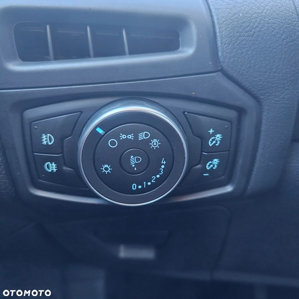 Ford Focus - 19