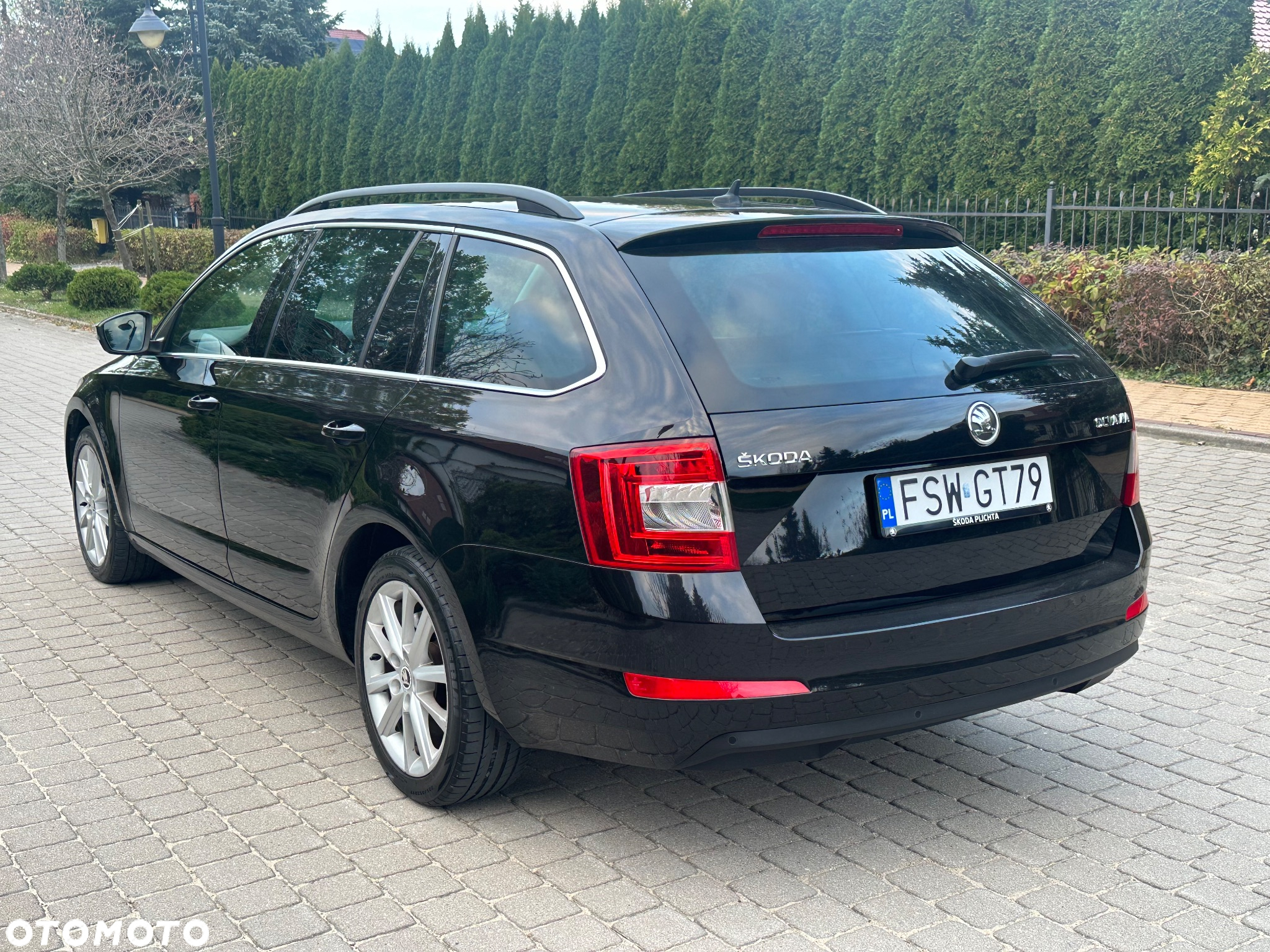 Skoda Octavia 2.0 TDI Elegance DSG - 4
