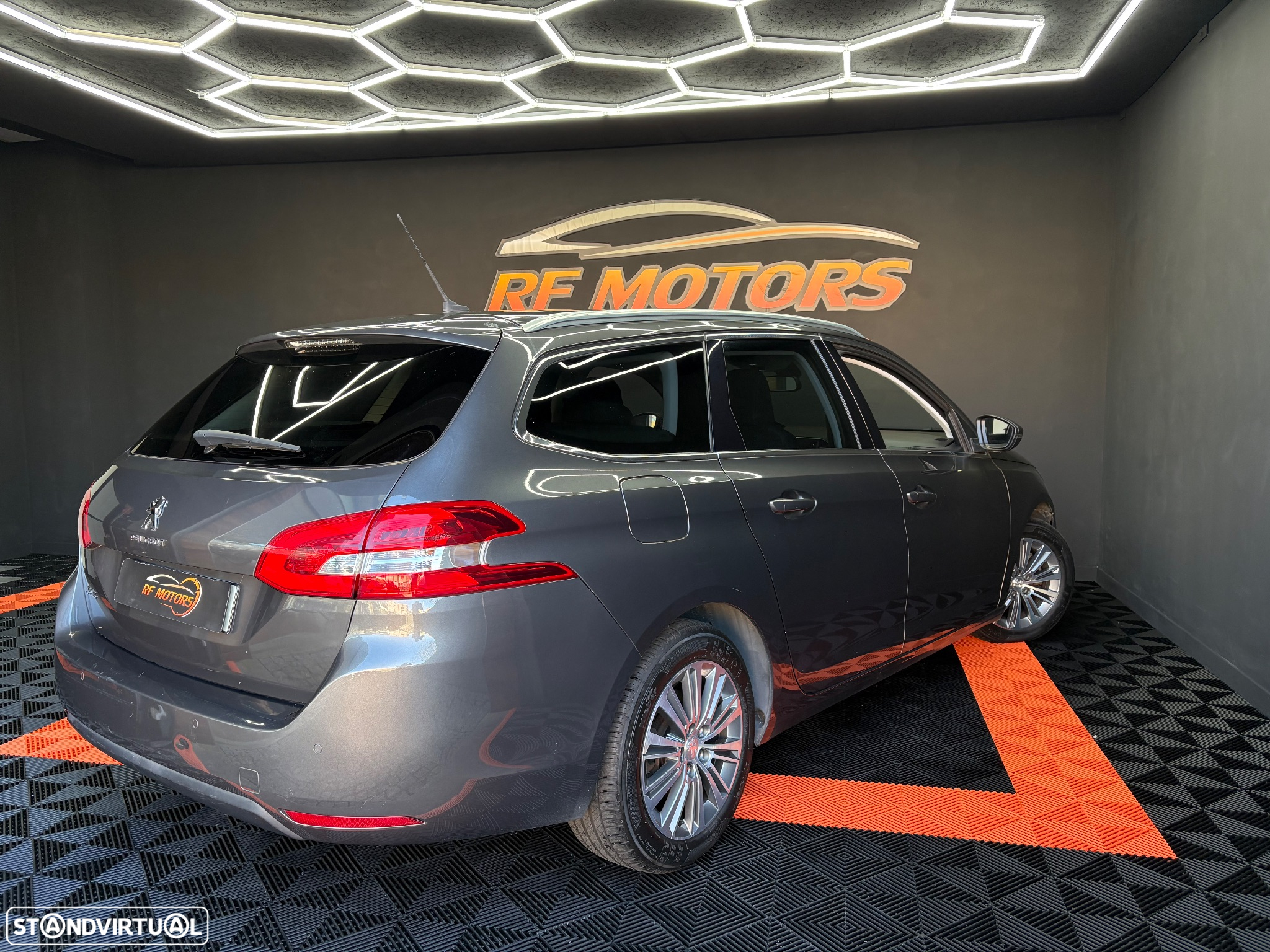 Peugeot 308 SW BlueHDi 120 EAT6 Stop & Start Active - 20