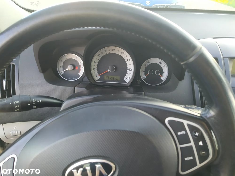 Kia Ceed - 9